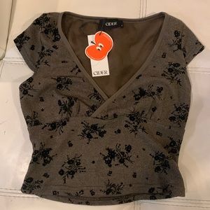 Small Cider floral brown and black top
